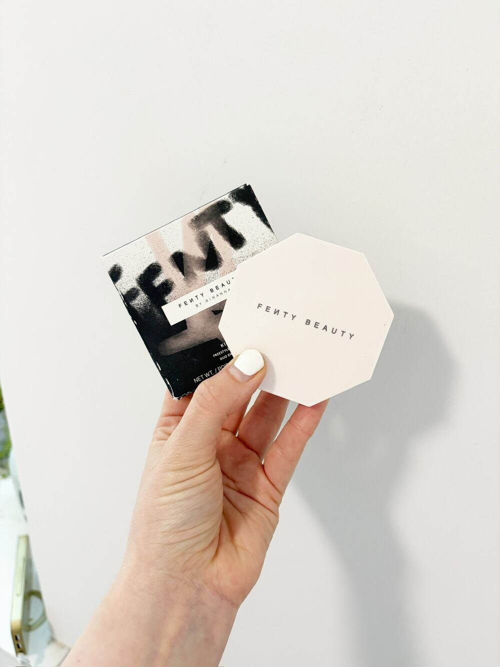 NEW Fenty Beauty Killawatt Freestyle Highlighter in Afternoon Snack/Mo'Hunny